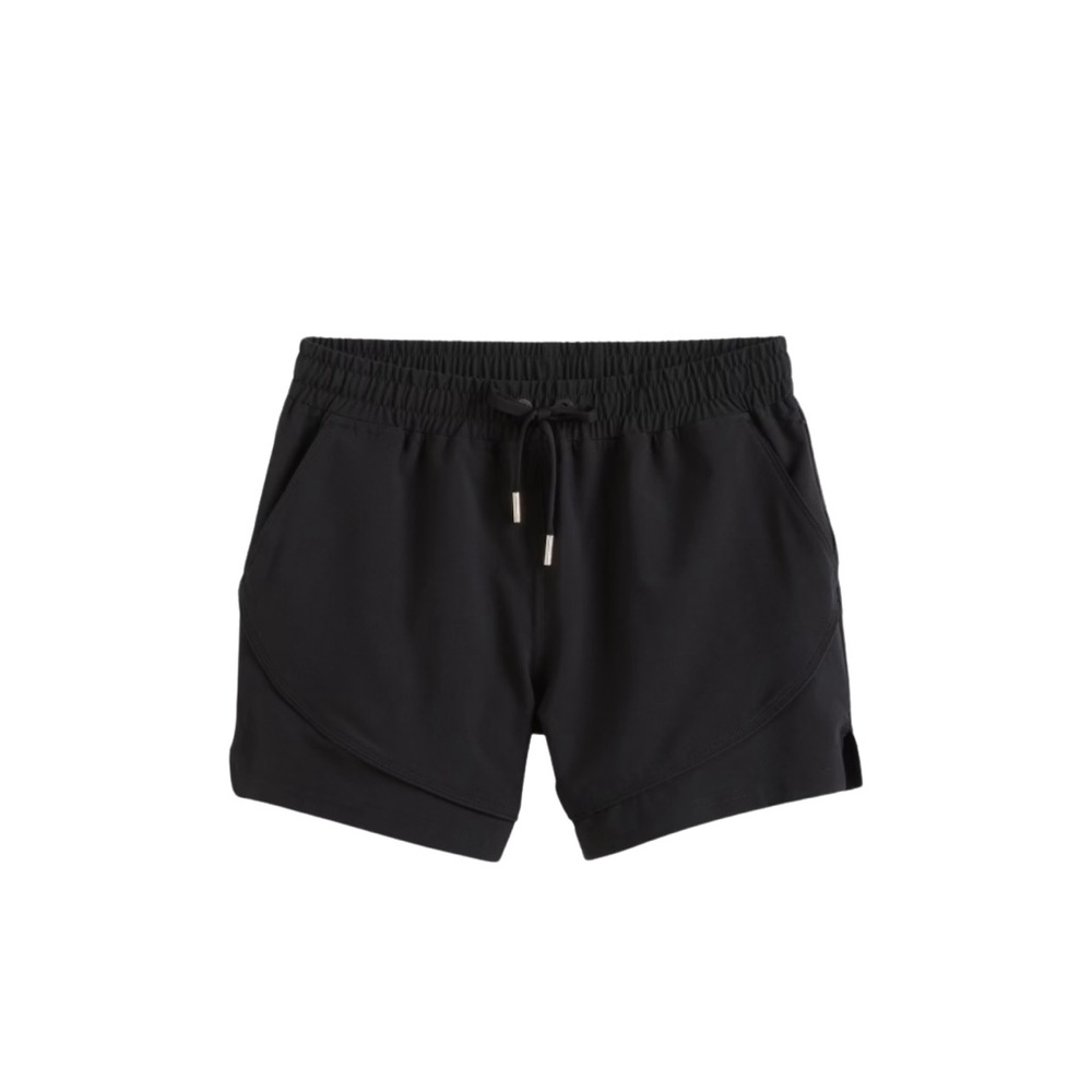 MPG Black Rove Core Paneled Athletic Short